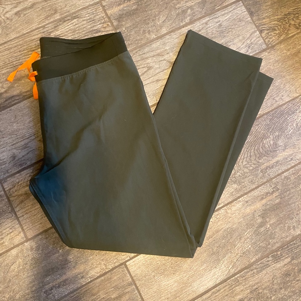Figs scrub pants